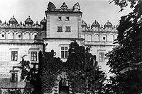 Zamek w Baranowie Sandomierskim - Wiea bramna zamku w Baranowie na zdjciu z okresu 1918-1925