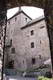 Zamek w Bdzinie - Widok z bramy wjazdowej na dziedziniec, fot. ZeroJeden, VII 2000