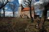 Zamek w Bezawkach - Widok ze wschodniej baszty, fot. ZeroJeden, IV 2007
