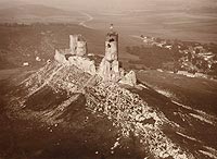 Zamek w Chcinach - Zamek w Chcinach na fotografii lotniczej z 1930 roku