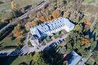 Zamek w Dbrowicy - Zdjcie lotnicze, fot. ZeroJeden, X 2018