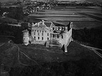 Zamek w Golubiu-Dobrzyniu - Zamek w Golubiu na zdjciu lotniczym z okresu midzywojennego