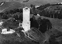 Zamek w Iy - Ruiny zamku w Iy na zdjciu lotniczym z okresu midzywojennego