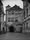 Zamek w Kronie Odrzaskim - Budynek bramny na zdjciu z 1931 roku