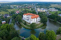 Zamek w Szydowcu - Widok zamku na zdjciu lotniczym, fot. ZeroJeden, VI 2019