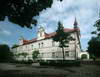 Zamek w Tuowicach - Widok od wschodu, fot. ZeroJeden, VI 2006