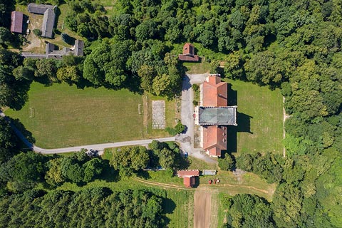 Zamek na Mirowie w Ksiu Wielkim